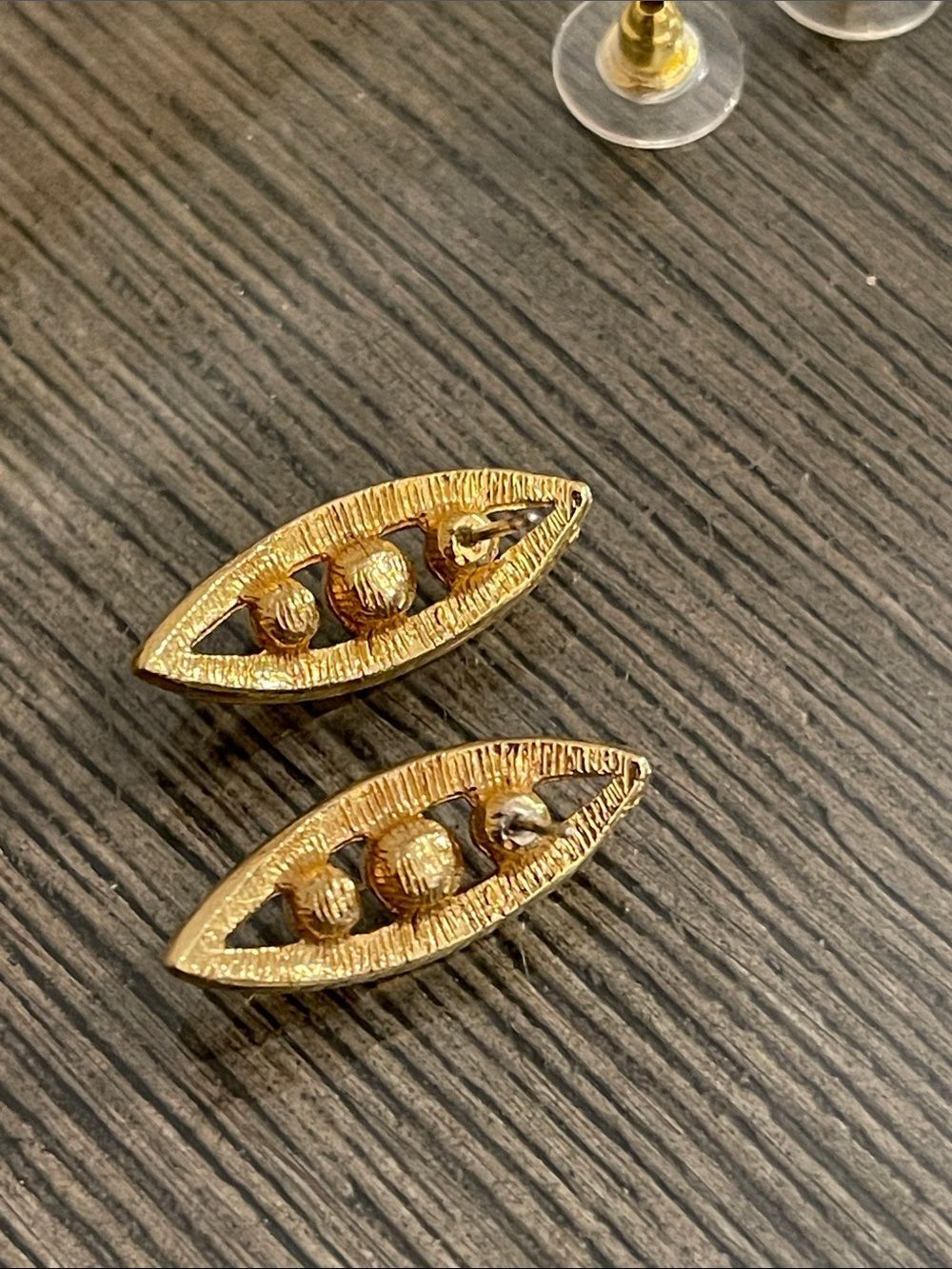 Vintage “Peas in a Pod" Costume Earrings Gold-tone & Faux Pearls Post Earrings - Picture 7 of 14